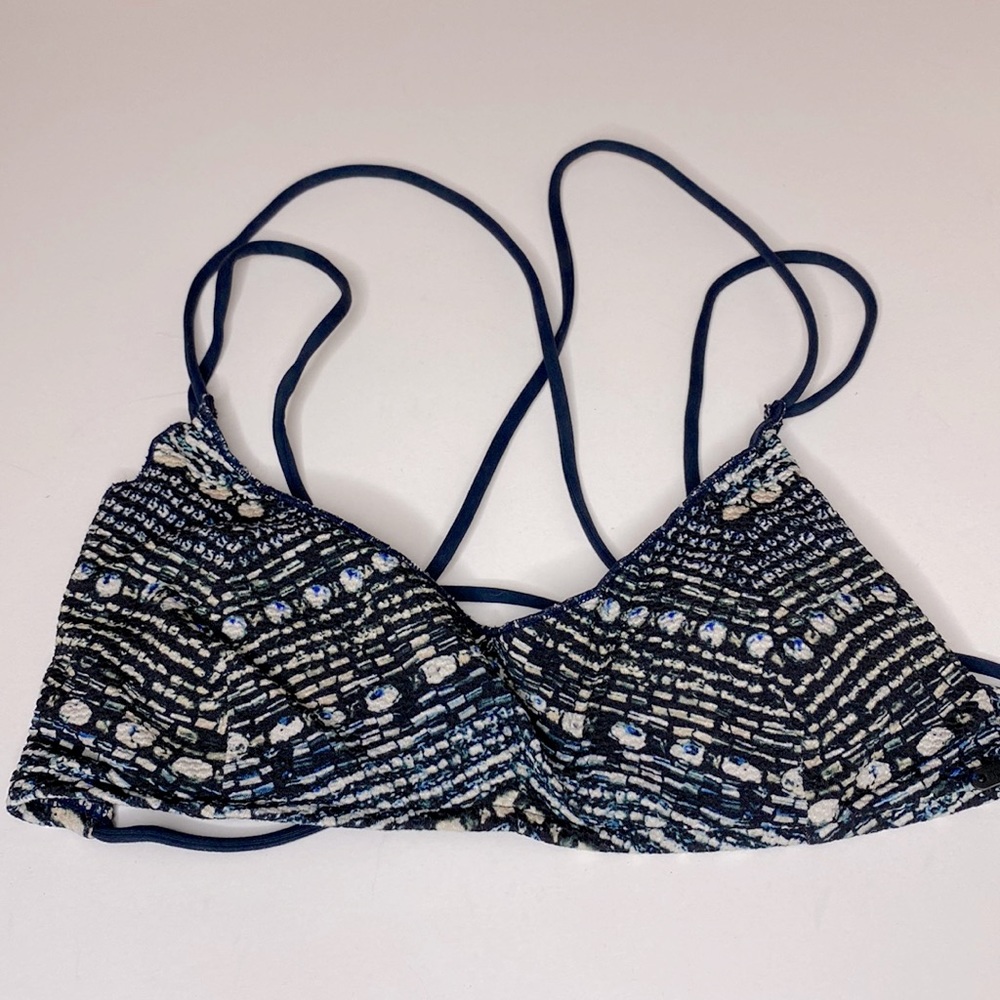 Cute cross cross bikini top
